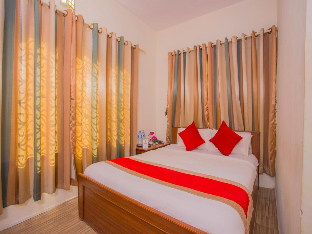 Oyo 255 White Zambala Hotel Kathmandu Bagian luar foto