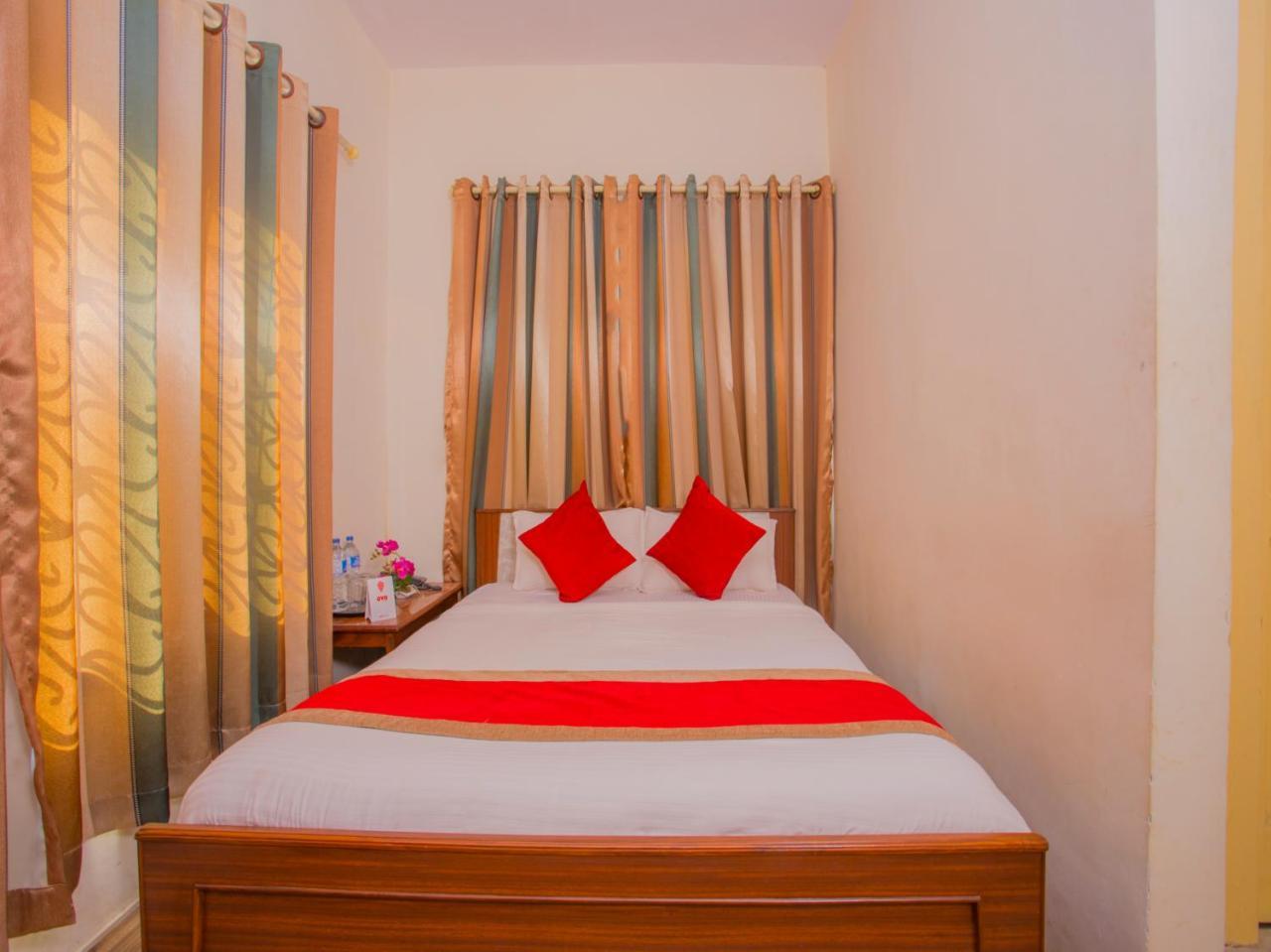 Oyo 255 White Zambala Hotel Kathmandu Bagian luar foto