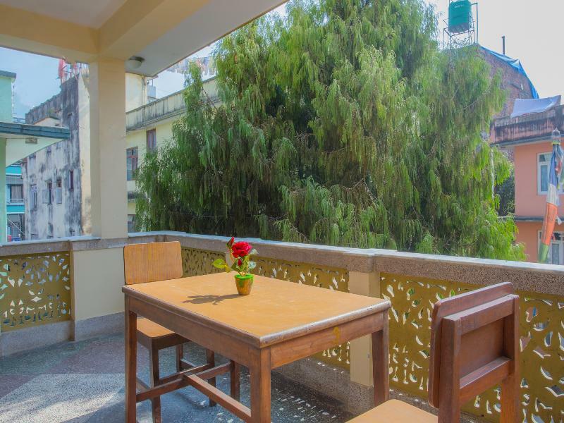 Oyo 255 White Zambala Hotel Kathmandu Bagian luar foto